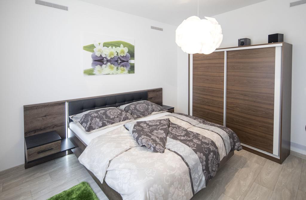 Apartman Dolni Namesti Olomouc Buitenkant foto